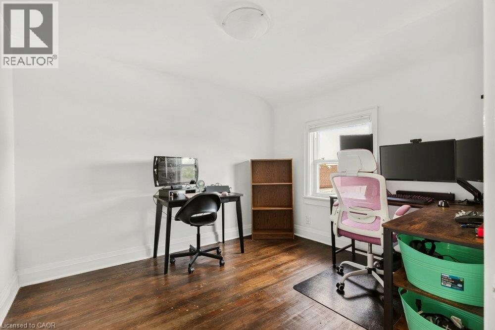 65 Edinburgh Avenue Property Photo 38
