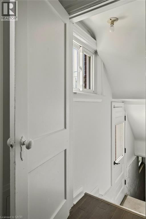 65 Edinburgh Avenue Property Photo 43