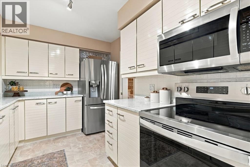 525 Beechwood Drive Unit# 31 Property Photo 13