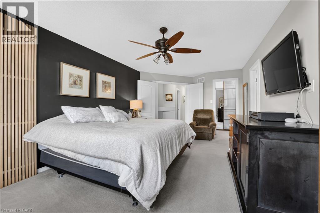 28 Holkham Avenue Property Photo 27