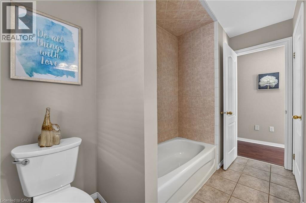 28 Holkham Avenue Property Photo 38