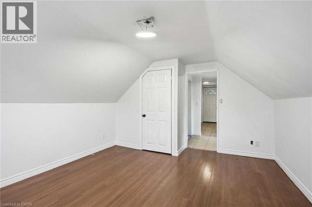 32 Oak Avenue Property Photo 31