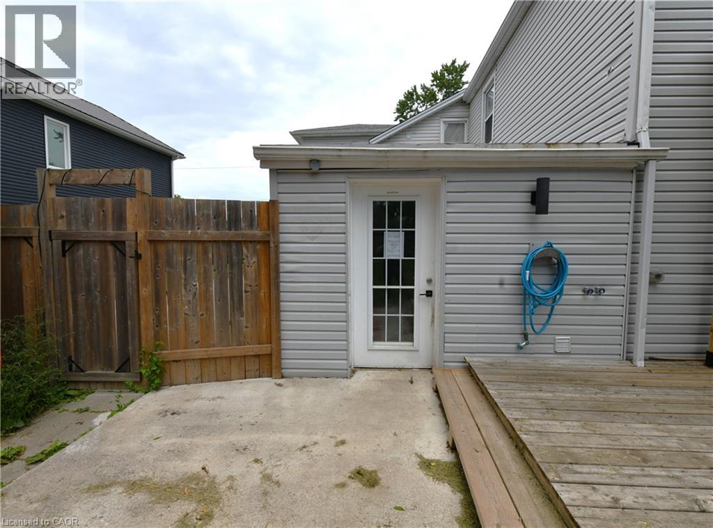 10 Meda Street Property Photo 5