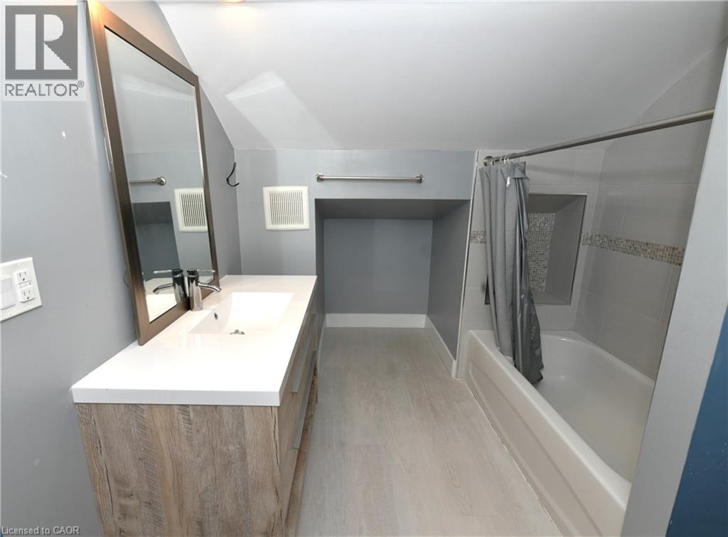 10 Meda Street Property Photo 21