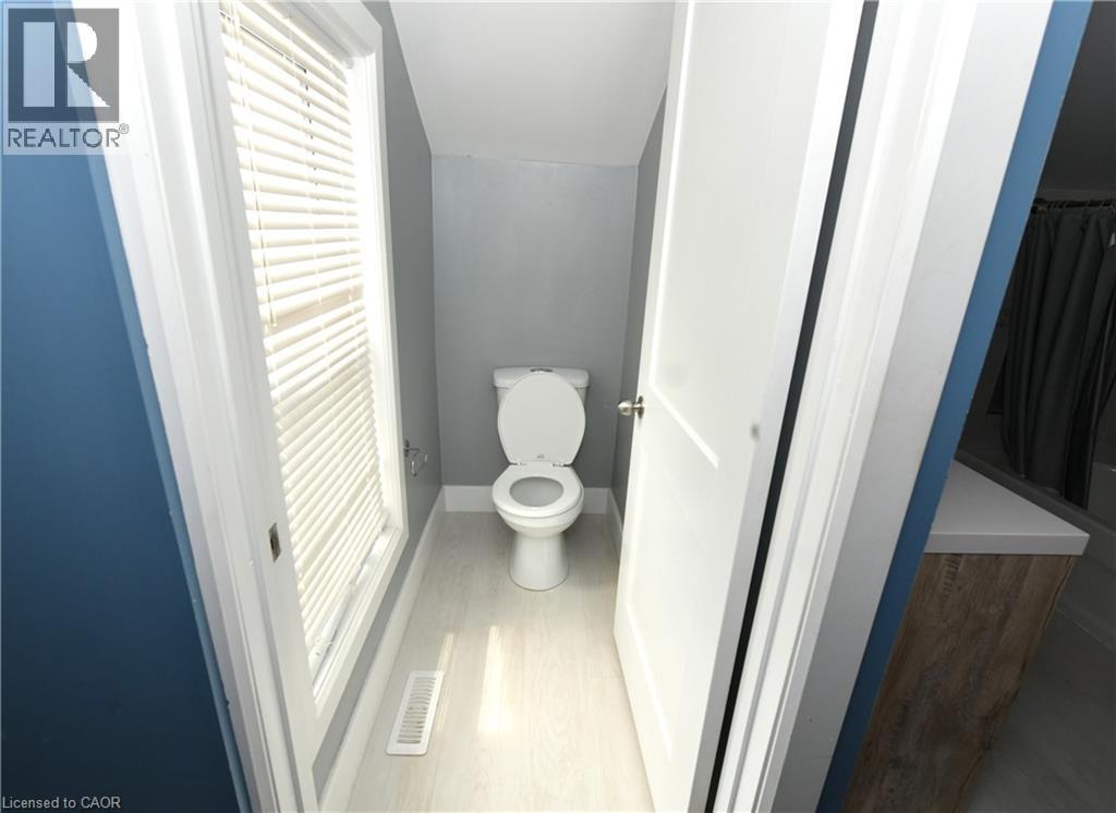 10 Meda Street Property Photo 22