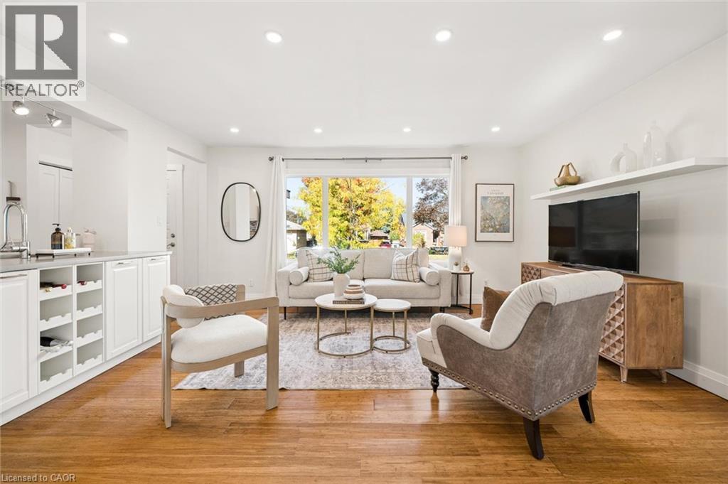 113 Adelaide Street Property Photo 14
