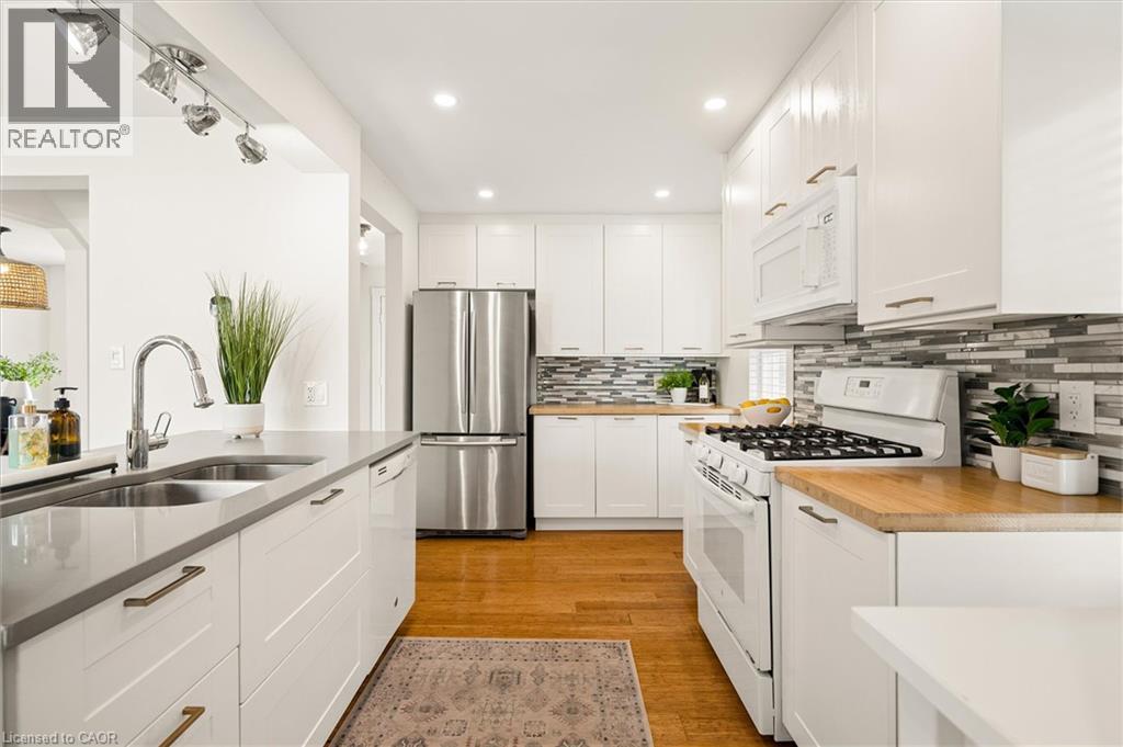 113 Adelaide Street Property Photo 16