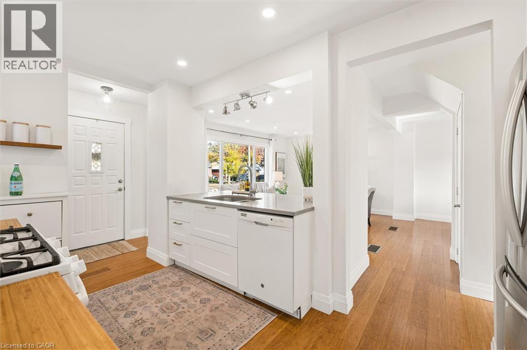 113 Adelaide Street Property Photo 18