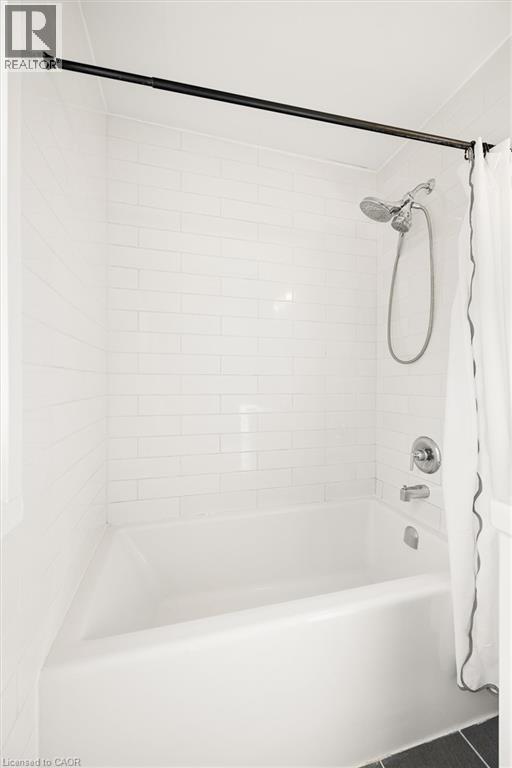 113 Adelaide Street Property Photo 25