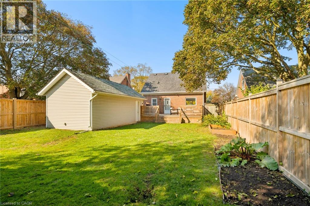 113 Adelaide Street Property Photo 38