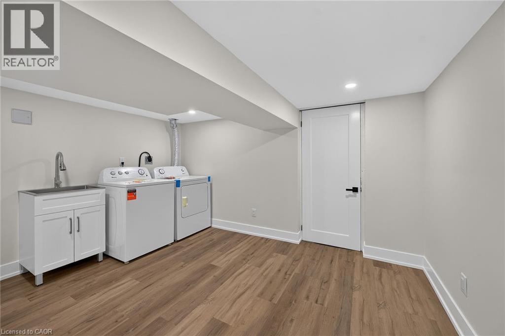 331 East 17th Street Property Photo 44