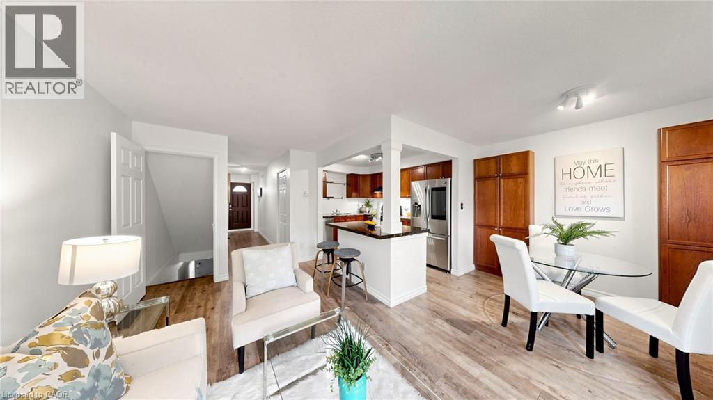 304 Bluevale Street Unit# B Property Photo 8
