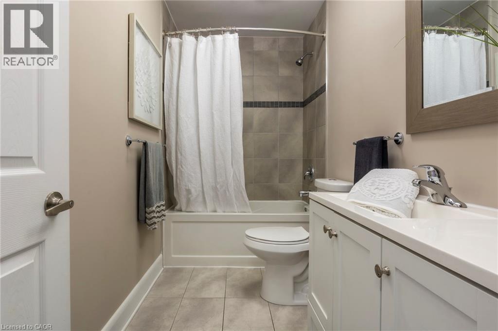 292 South Bend Road E Property Photo 13