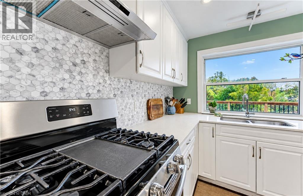 55 Queen Street W Property Photo 19