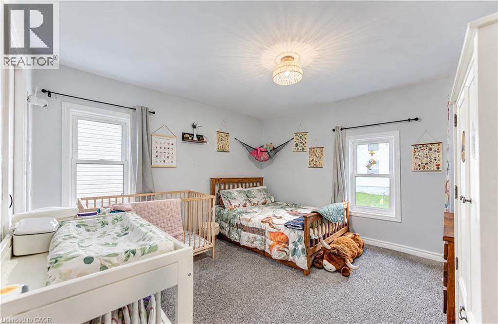 55 Queen Street W Property Photo 25