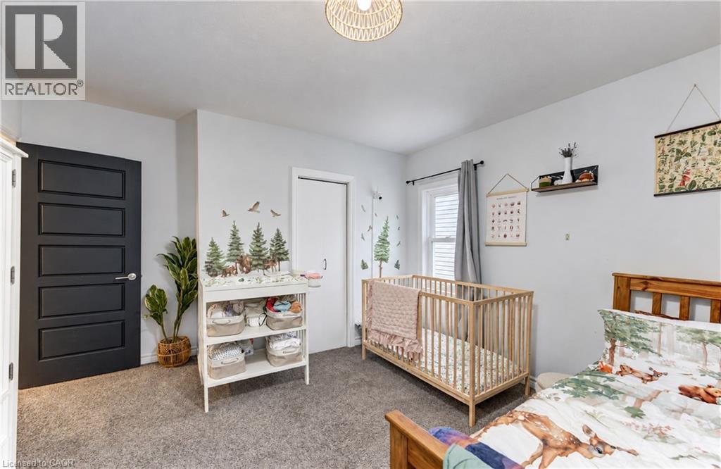 55 Queen Street W Property Photo 26