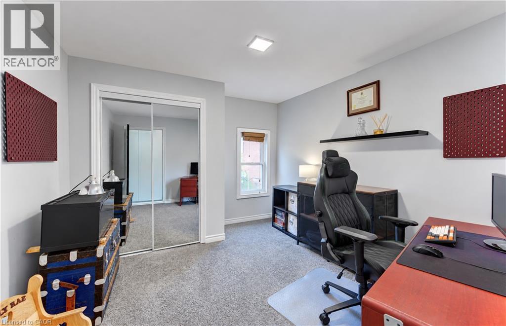 55 Queen Street W Property Photo 28