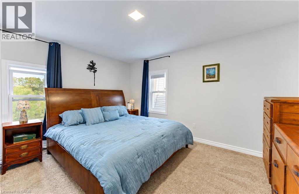 55 Queen Street W Property Photo 30