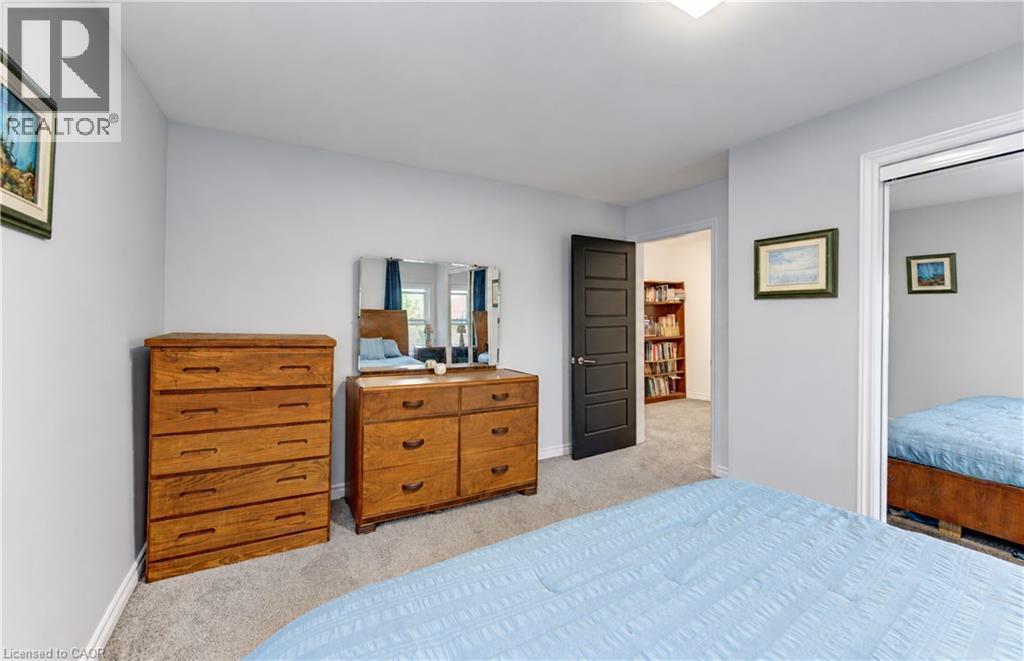 55 Queen Street W Property Photo 31