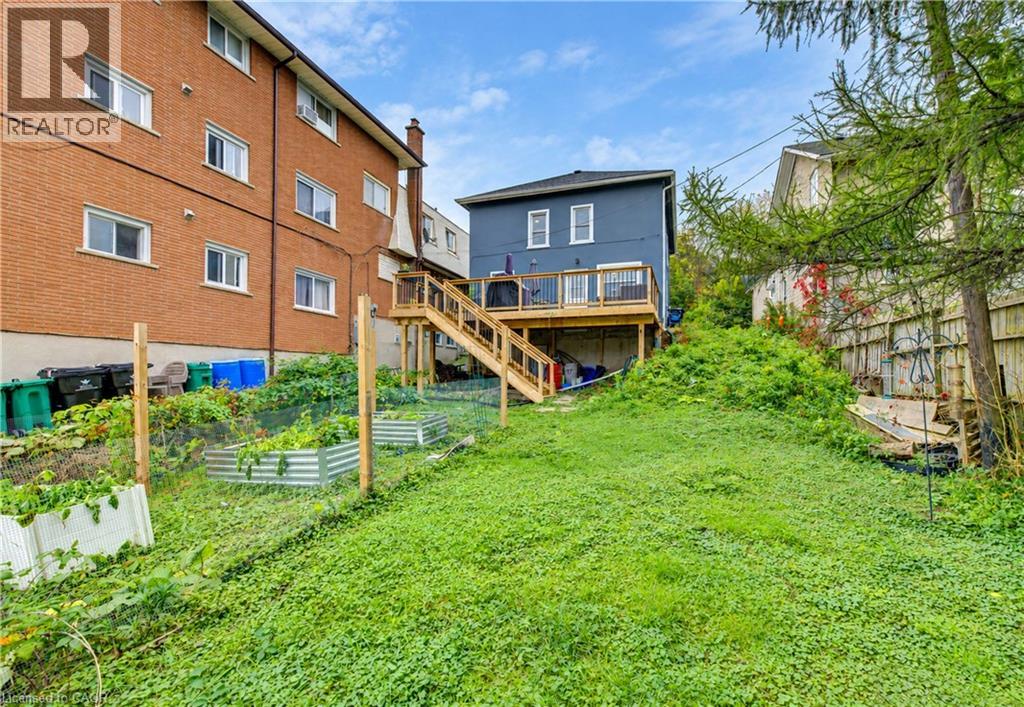 55 Queen Street W Property Photo 35