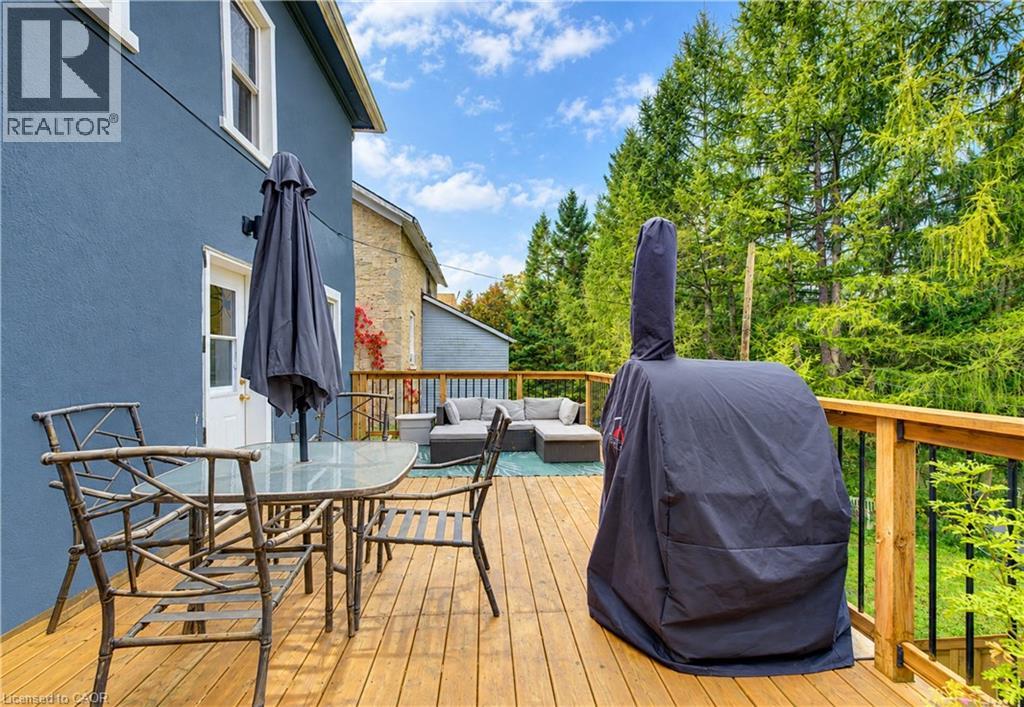 55 Queen Street W Property Photo 37
