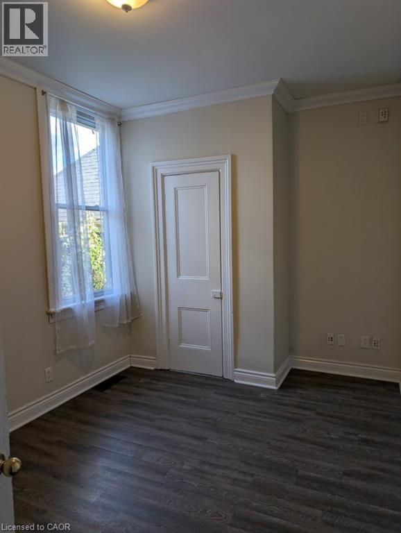 107 Brant Avenue Unit# Upper Property Photo 11