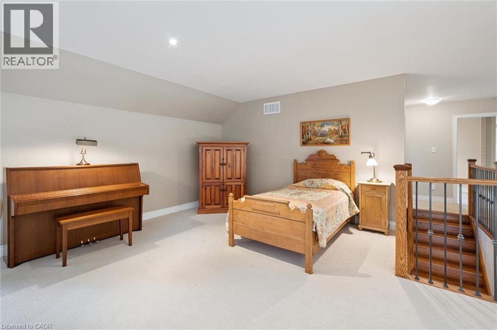 15 Breakwater Court Property Photo 31