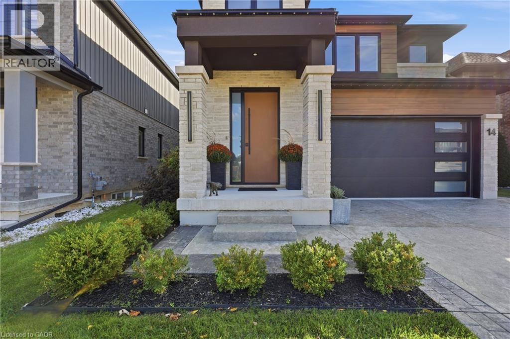 14 Bergenstein Crescent Property Photo 4