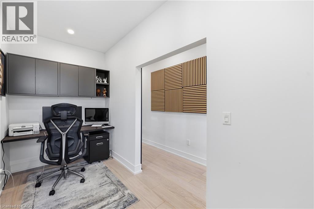 14 Bergenstein Crescent Property Photo 6
