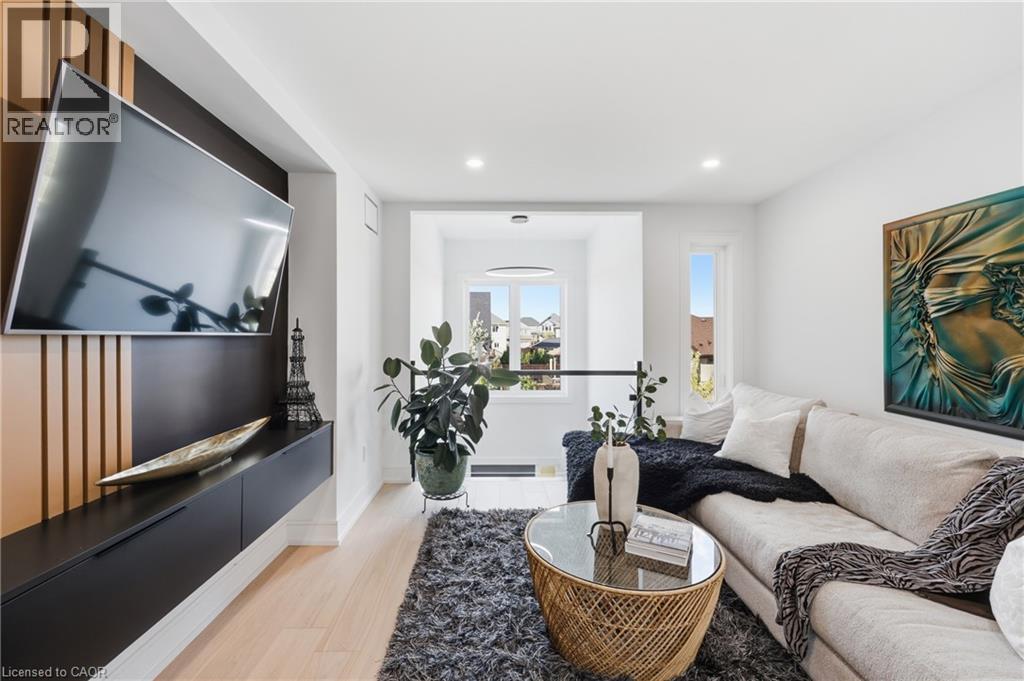 14 Bergenstein Crescent Property Photo 36