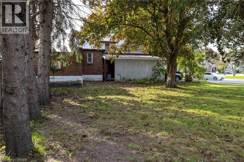 41 Church Street E Property Photo 4