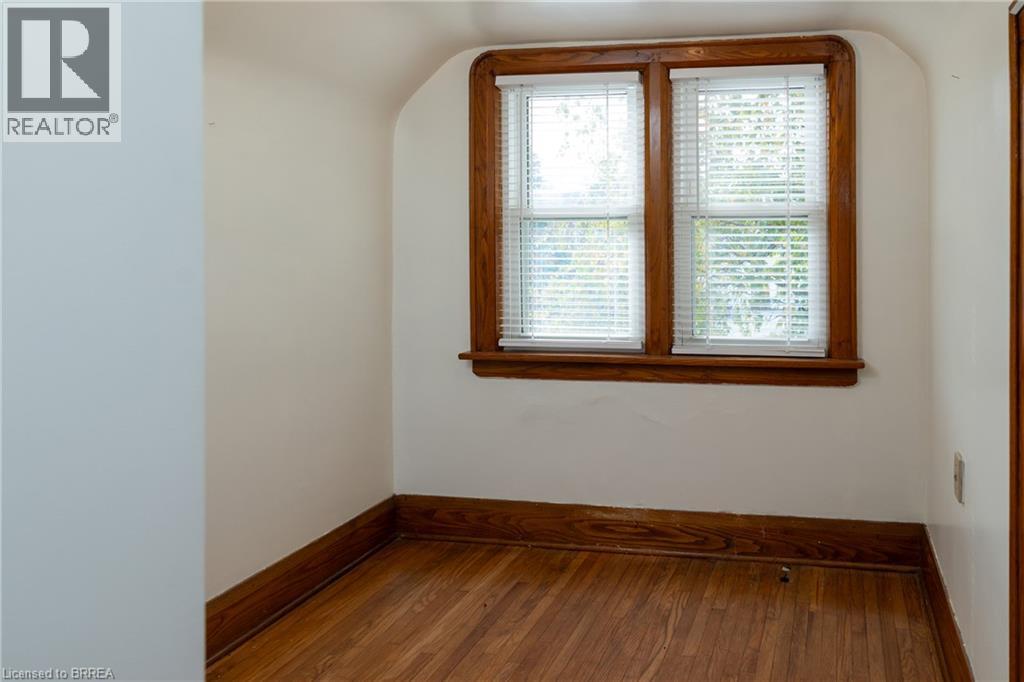 41 Church Street E Property Photo 15