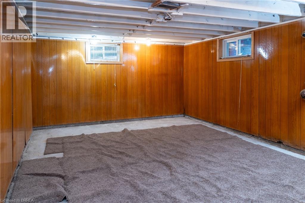 41 Church Street E Property Photo 16