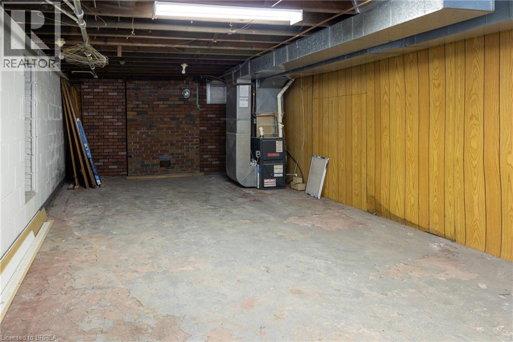 41 Church Street E Property Photo 17