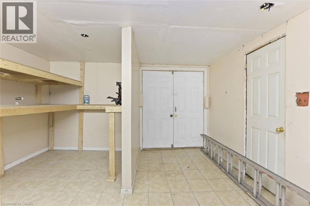 238-242 King Street E Property Photo 9
