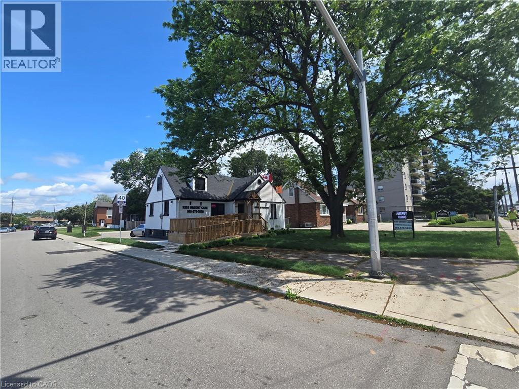 531 Queenston Road Unit# 2 Property Photo 8