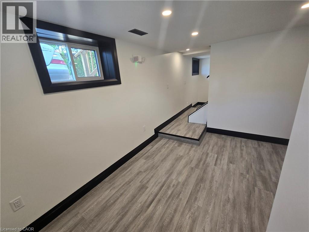 531 Queenston Road Unit# 2 Property Photo 27