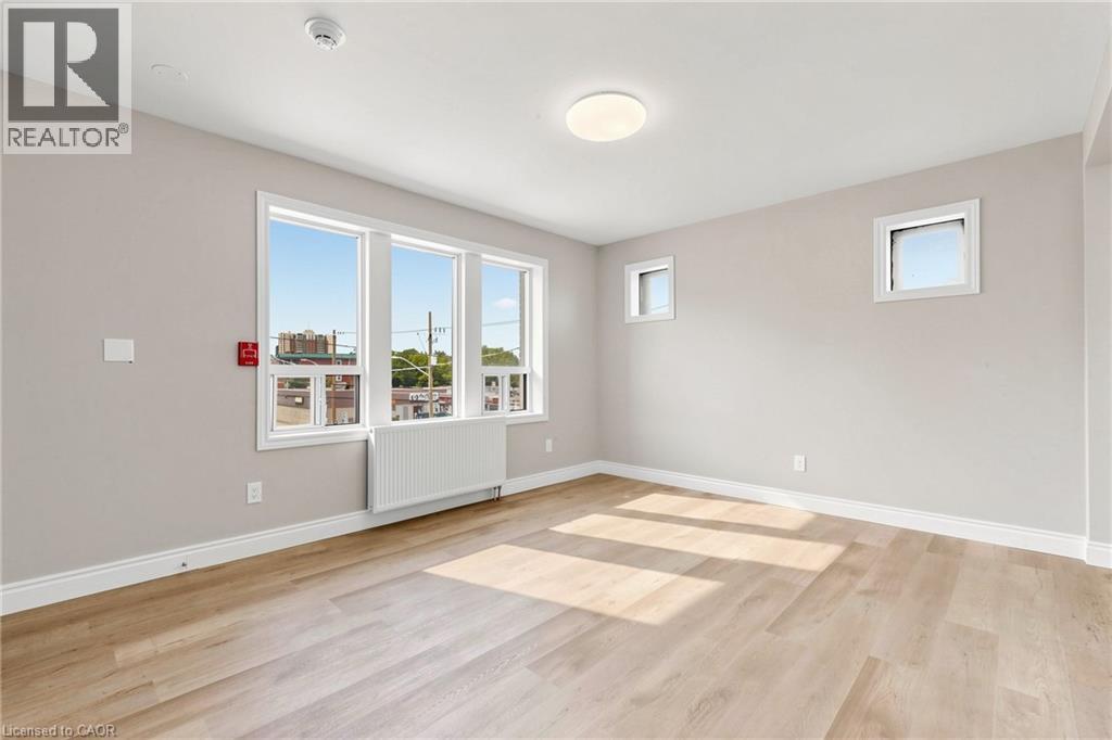 71 Sanford Avenue S Unit# Unit 8 Property Photo 3