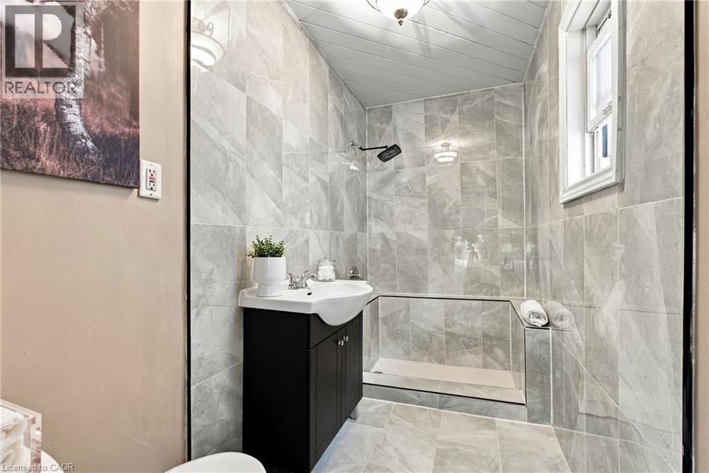 81 East 23rd Street Property Photo 17