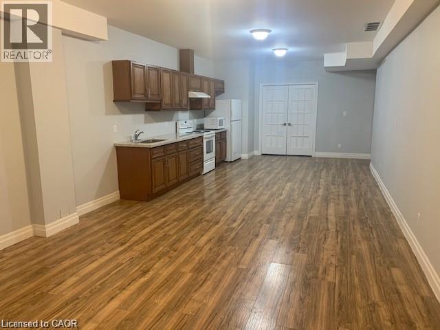 523 Hamilton Drive Unit# B1 Property Photo 3
