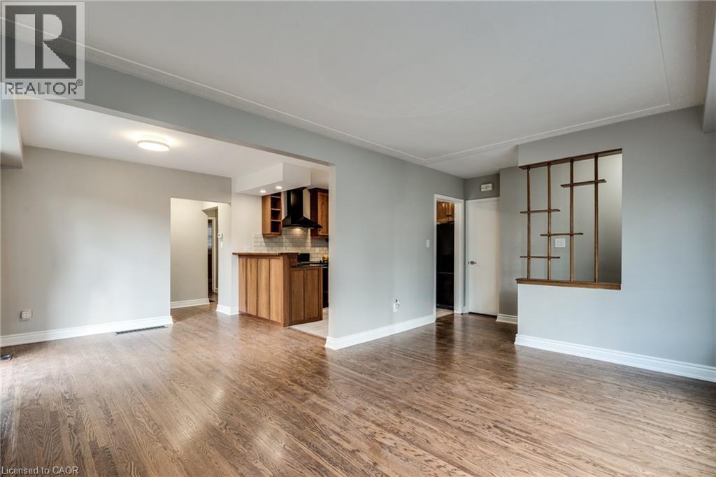 116 Mohawk Road W Property Photo 5