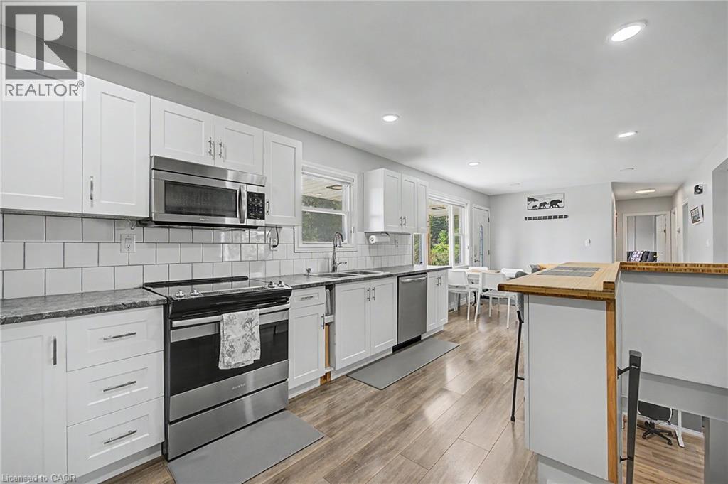 4 Fairview Street Property Photo 8