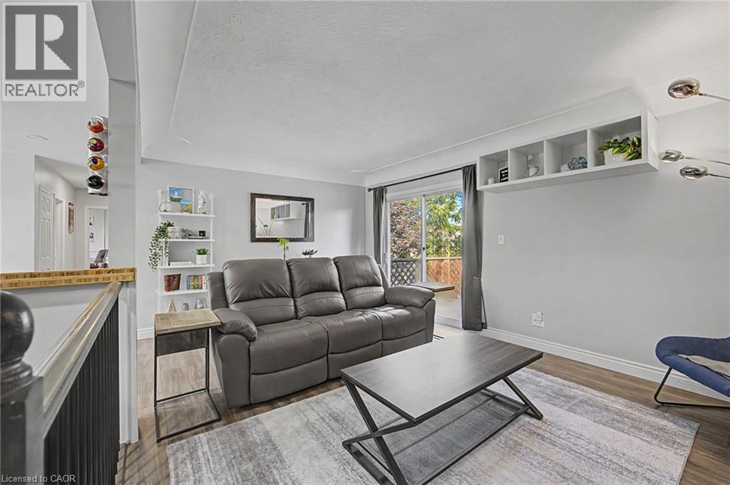 4 Fairview Street Property Photo 9