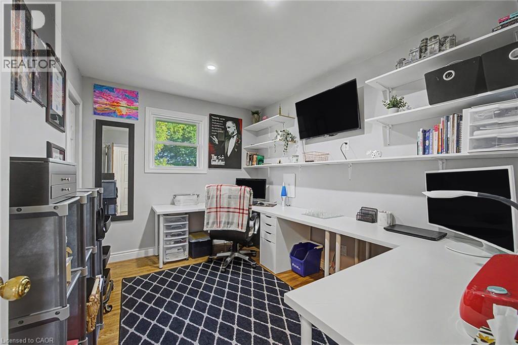 4 Fairview Street Property Photo 14