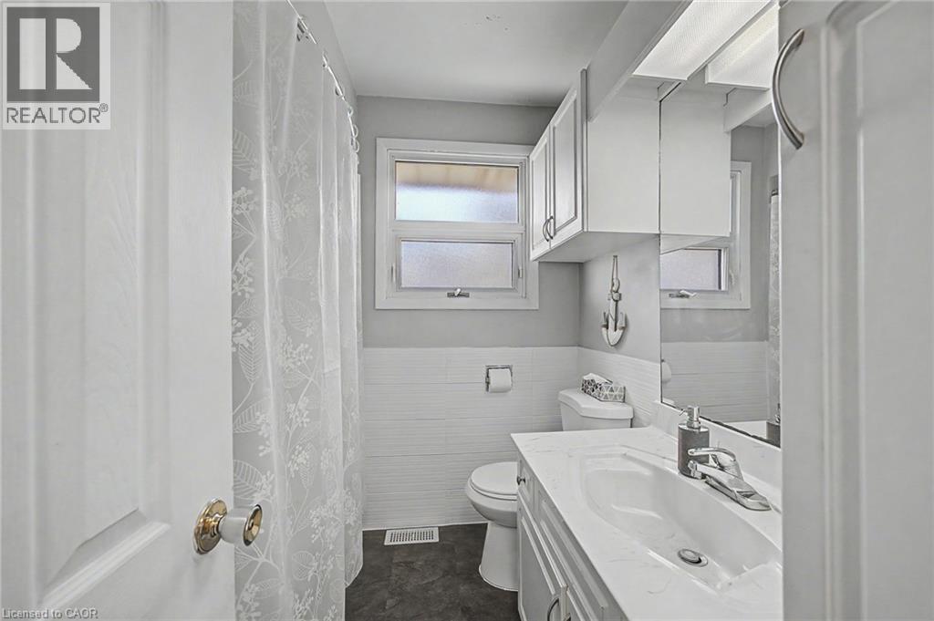 4 Fairview Street Property Photo 16