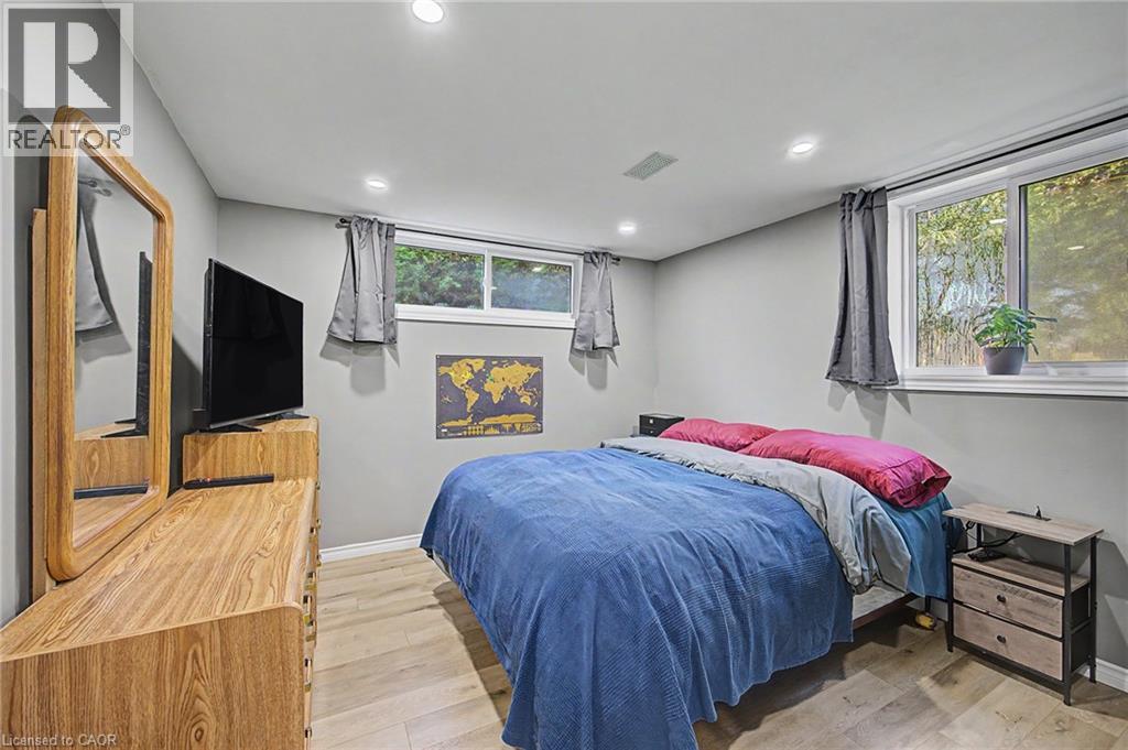 4 Fairview Street Property Photo 28