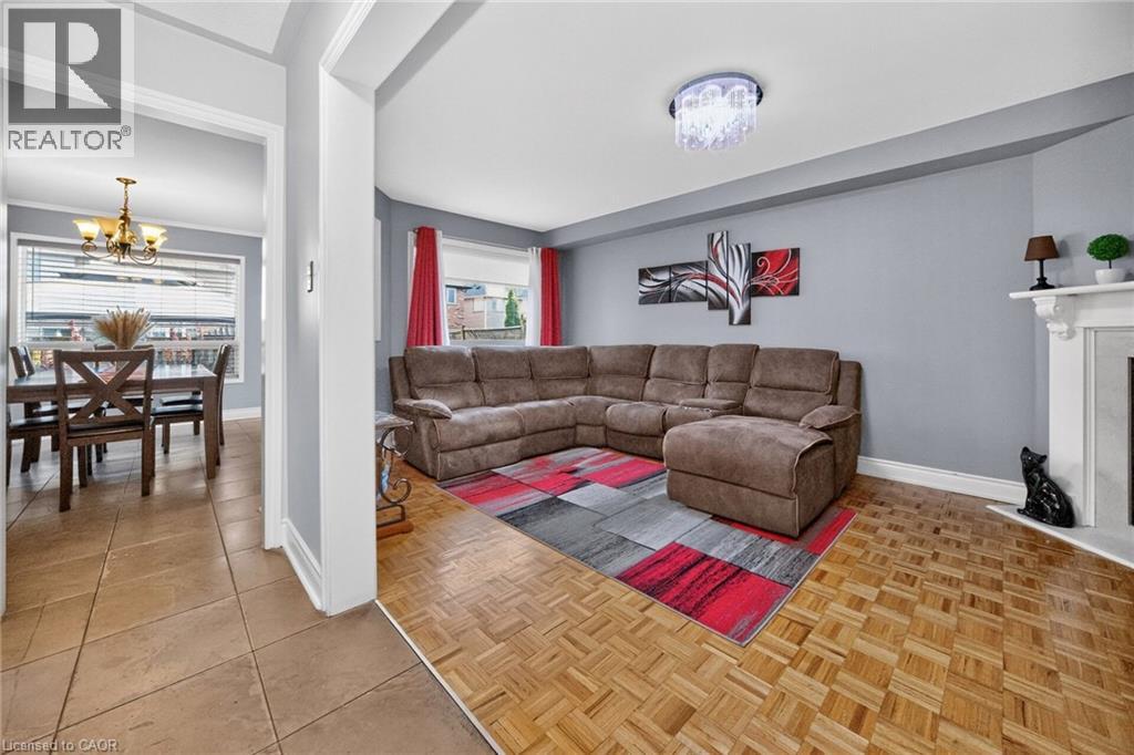 13 Dovaston Gate Property Photo 10