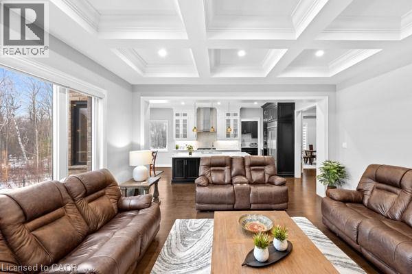 147 Ambrous Crescent Property Photo 11