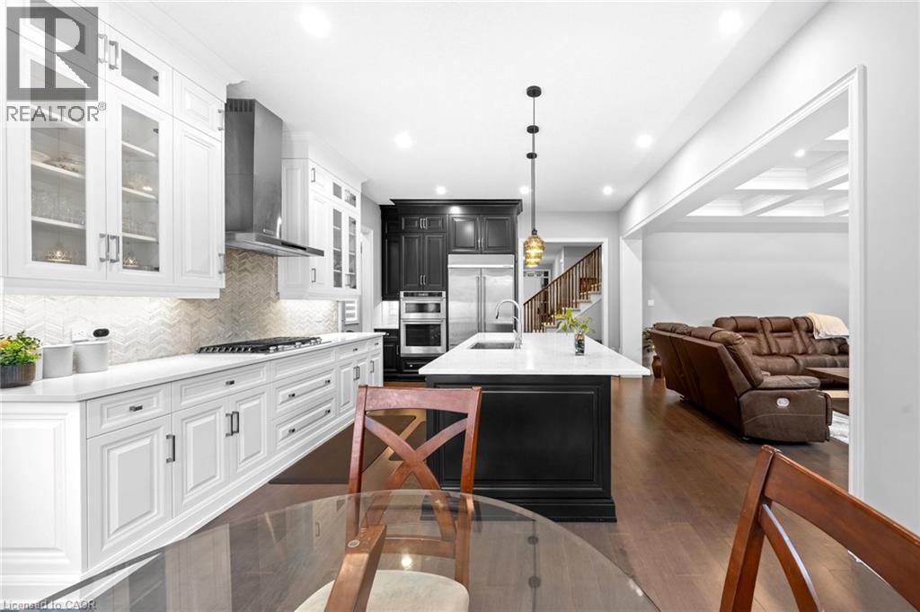 147 Ambrous Crescent Property Photo 12