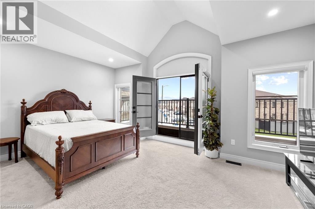 147 Ambrous Crescent Property Photo 38